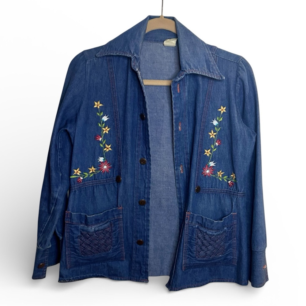 Vintage 70s Fitted Denim Jacket Boho Embroidered Floral Collared Pockets Coat XS
